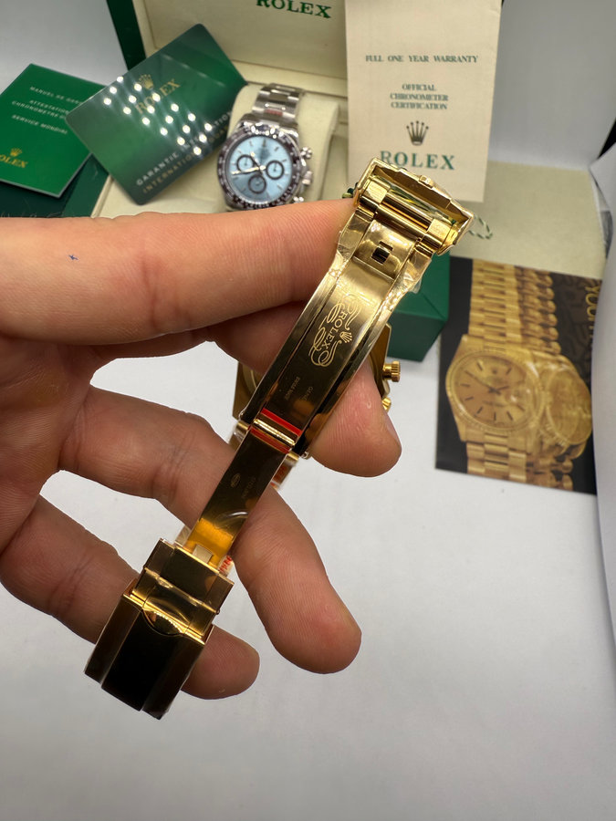 Rolex Daytona Oyster AllGold* — vista 3