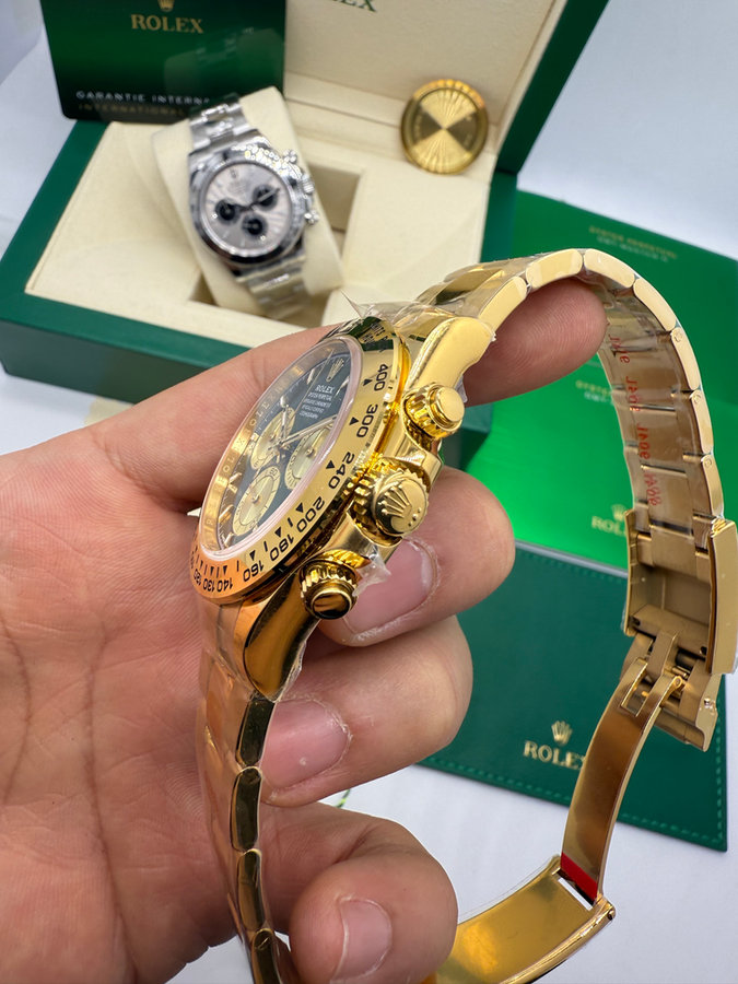 Rolex Daytona Oyster AllGold* — vista 3