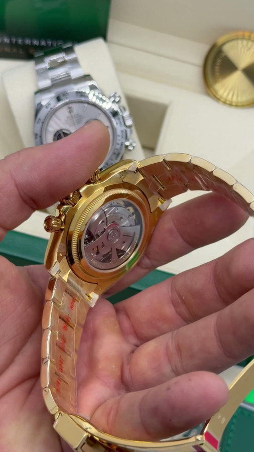 Rolex Daytona Oyster AllGold* — vista 6