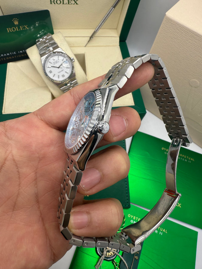 Rolex Land-Dweller — vista 3