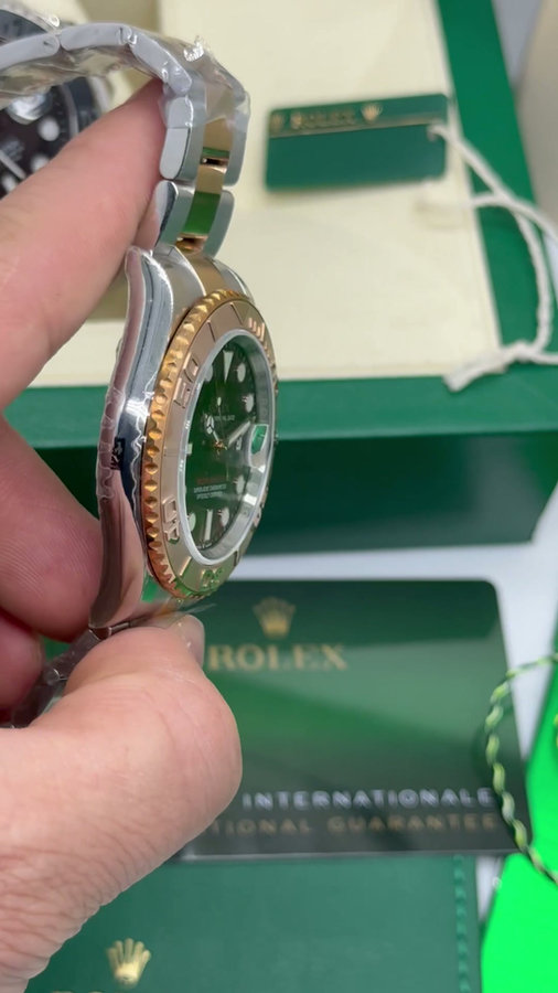 Rolex Yacht-Master 40 Oyster, — vista 5