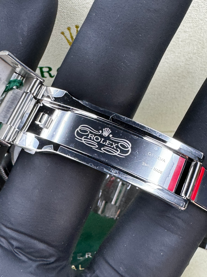 Rolex Submariner Date Oyster, — vista 9
