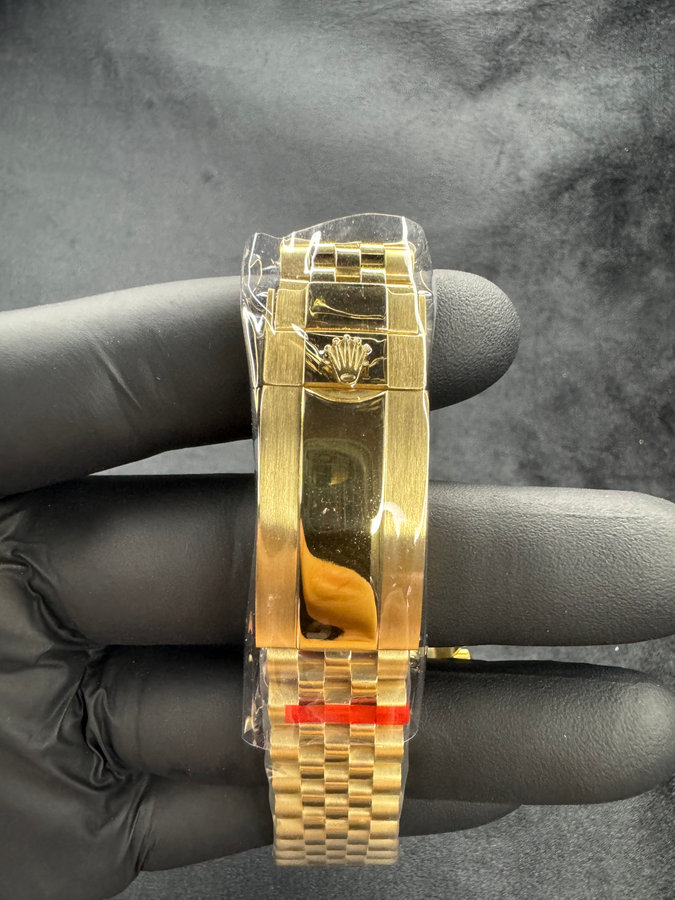 Rolex GMT Master ll Bruce Wayne Dourado Pulseira Jubilee — vista 5
