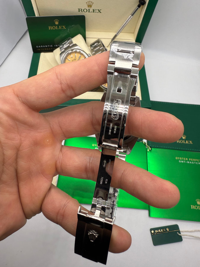 Rolex Oyster Perpetual 41/36 — vista 3