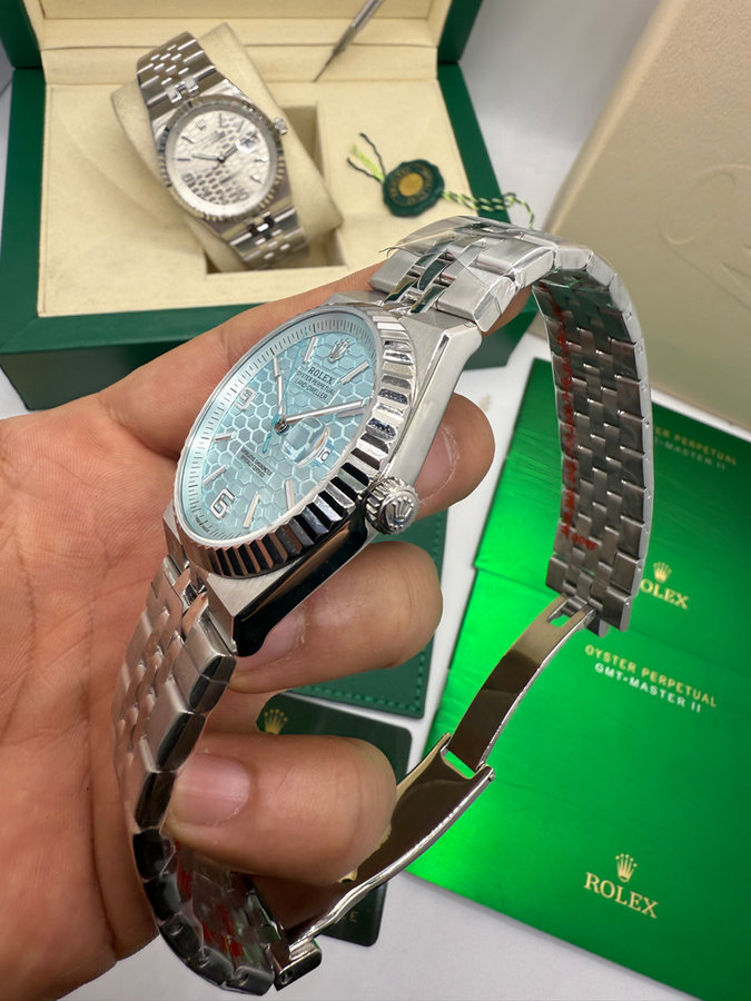 Rolex Oyster Perpetual Land‑Dweller — vista 2