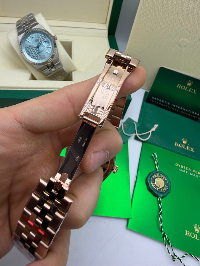 Rolex Oyster Perpetual Land‑Dweller — vista 3