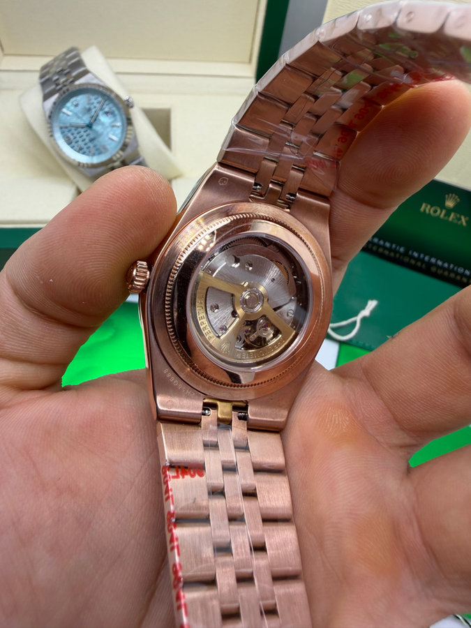 Rolex Oyster Perpetual Land‑Dweller — vista 4