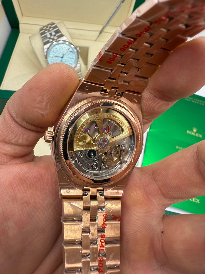 Rolex Oyster Perpetual Land‑Dweller — vista 4