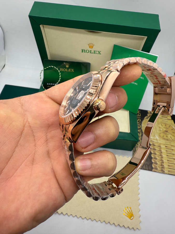 Rolex Sky-Dweller - — vista 2