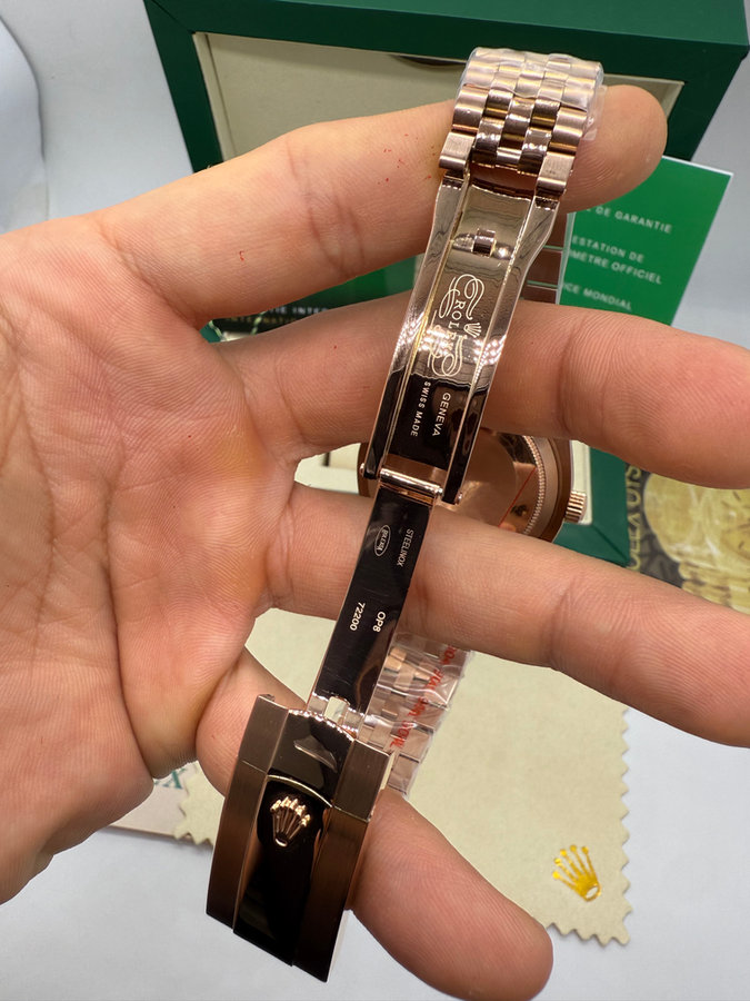 Rolex Sky-Dweller - — vista 3