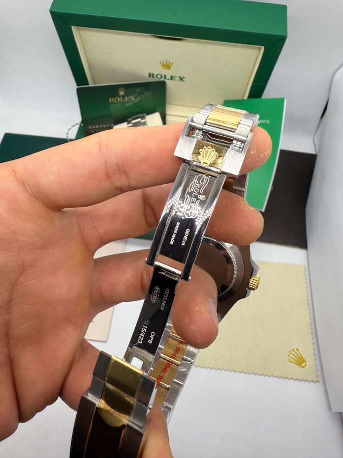 Rolex Submariner Date — vista 2