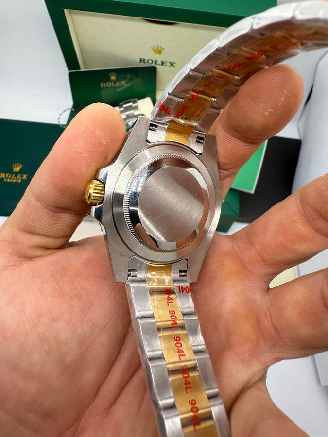 Rolex Submariner Date — vista 4