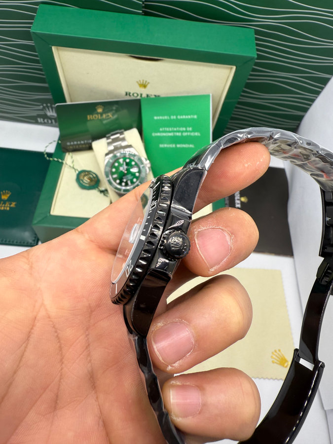 Rolex Submariner Date — vista 2
