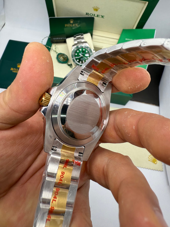 Rolex Submariner Date Hulk — vista 4