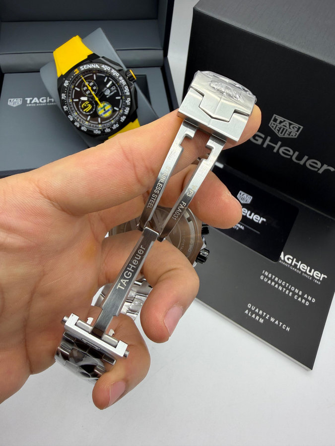 TAG Heuer Formula 1 Chronograph x Senna — vista 3