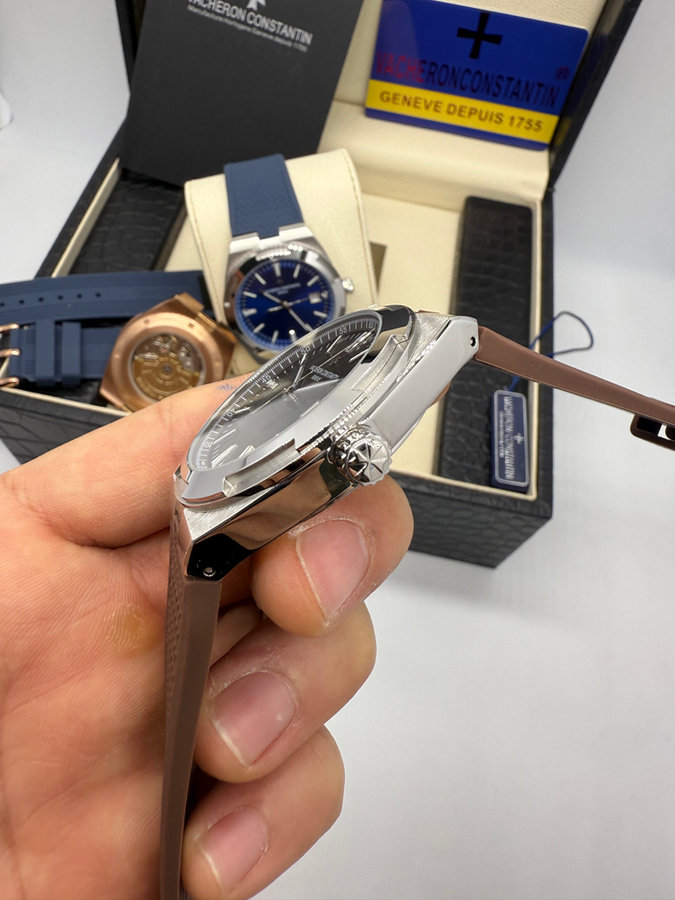 Vacheron Constantin Overseas Aço — vista 2