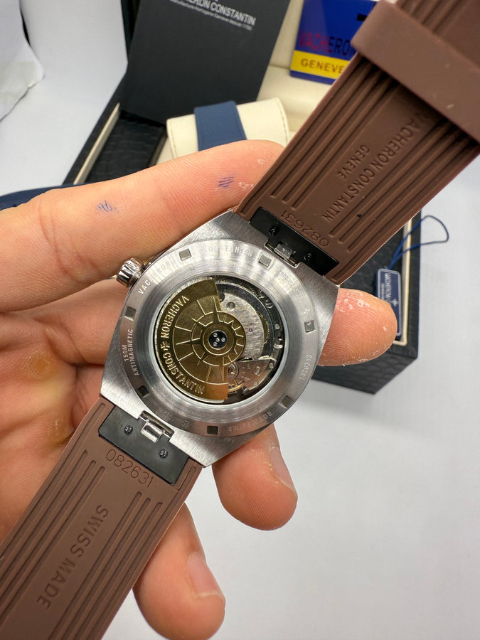 Vacheron Constantin Overseas Aço — vista 4