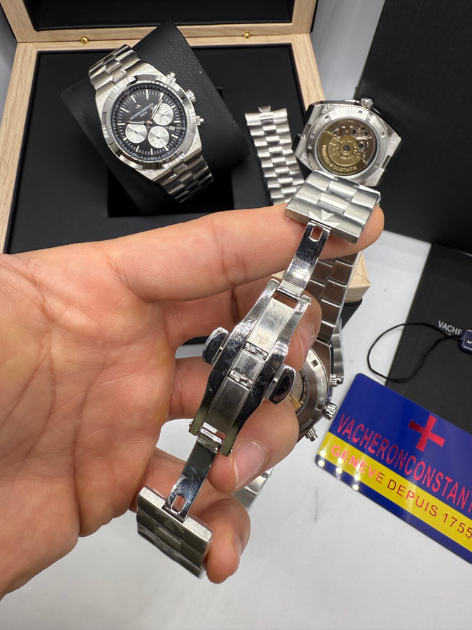Vacheron Constantin Overseas Crono Aço — vista 2