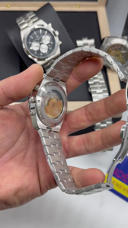 Vacheron Constantin Overseas Crono Aço — vista 4