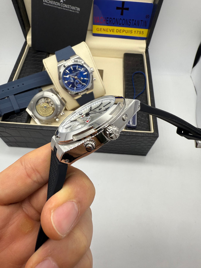 Vacheron Constantin Overseas Dual Time Aço — vista 2