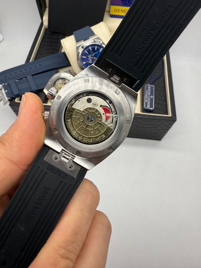 Vacheron Constantin Overseas Dual Time Aço — vista 4